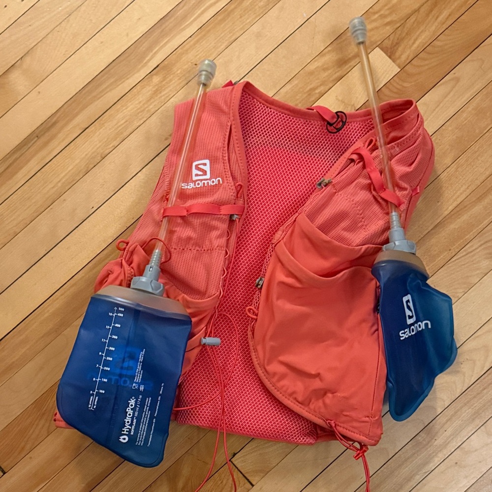 Salomon women’s running Hydration Vest - Coral and Blue